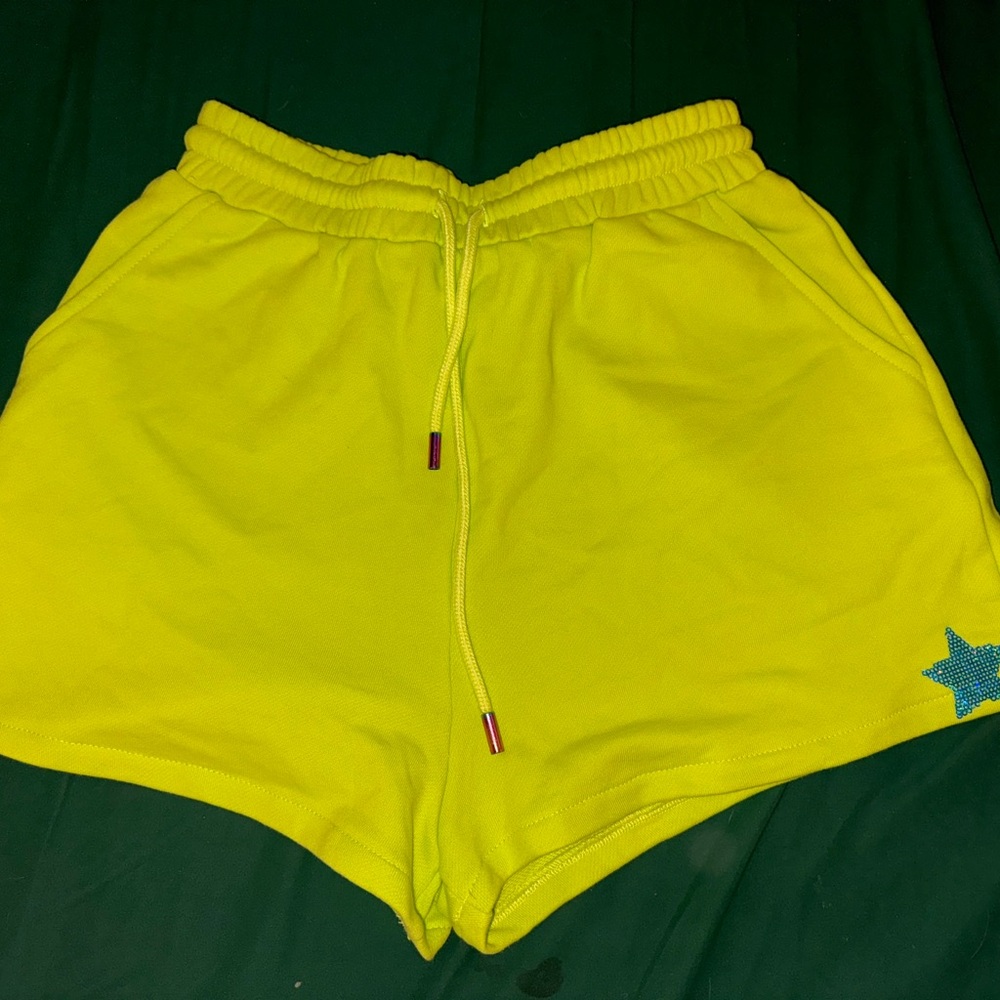 M QUEEN OF SPARKLES Yellow Athletic Shorts NWOT